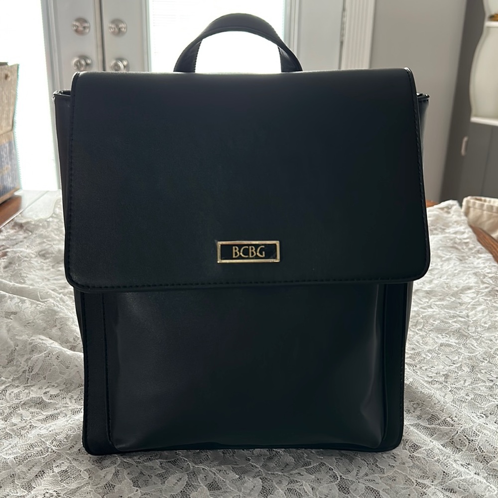 BCBG NWT Quincy black backpack